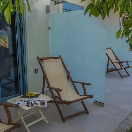 فندق مبيت وإفطار Aκrotiriresort 3*